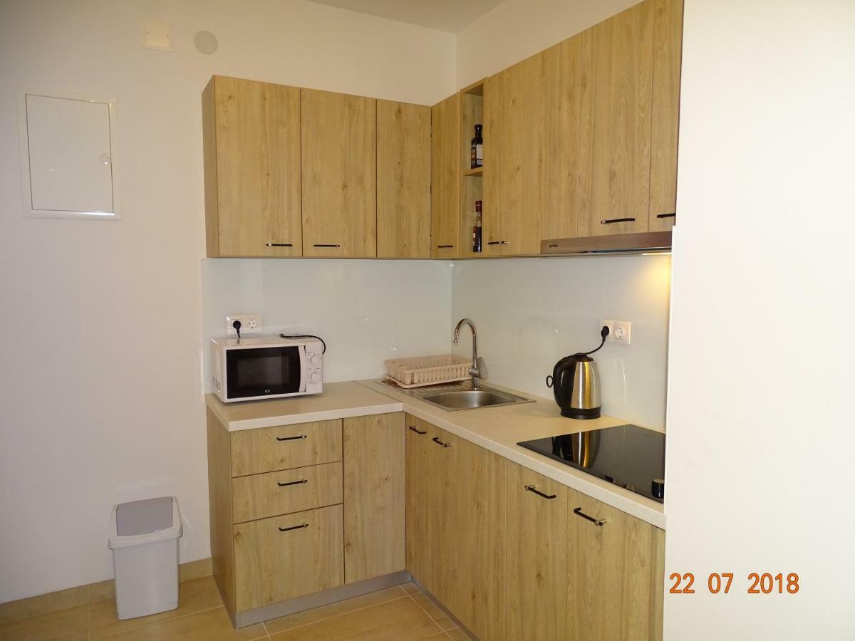 Apartments Borna Сукошан Экстерьер фото