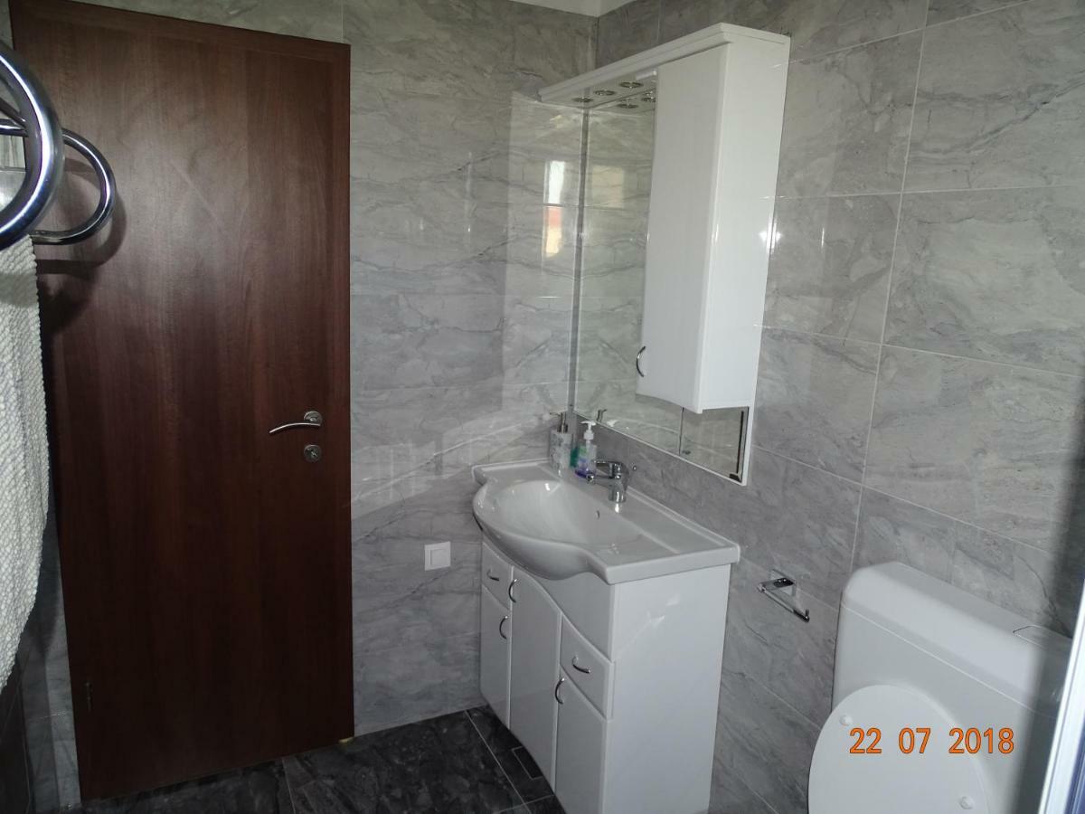 Apartments Borna Сукошан Экстерьер фото